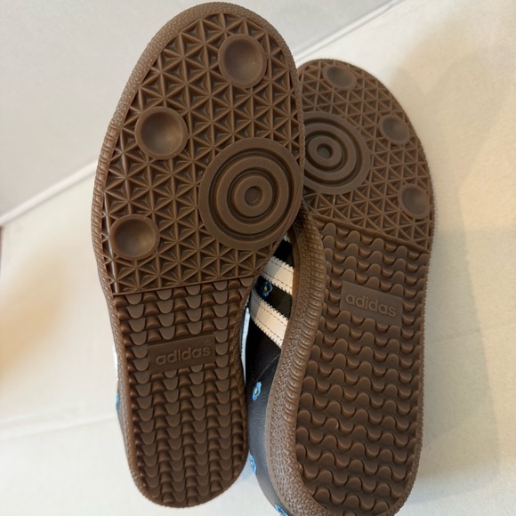 adidas Samba OG Sneakers | Floral Detail | Size 6 | NIB - Picture 6 of 7